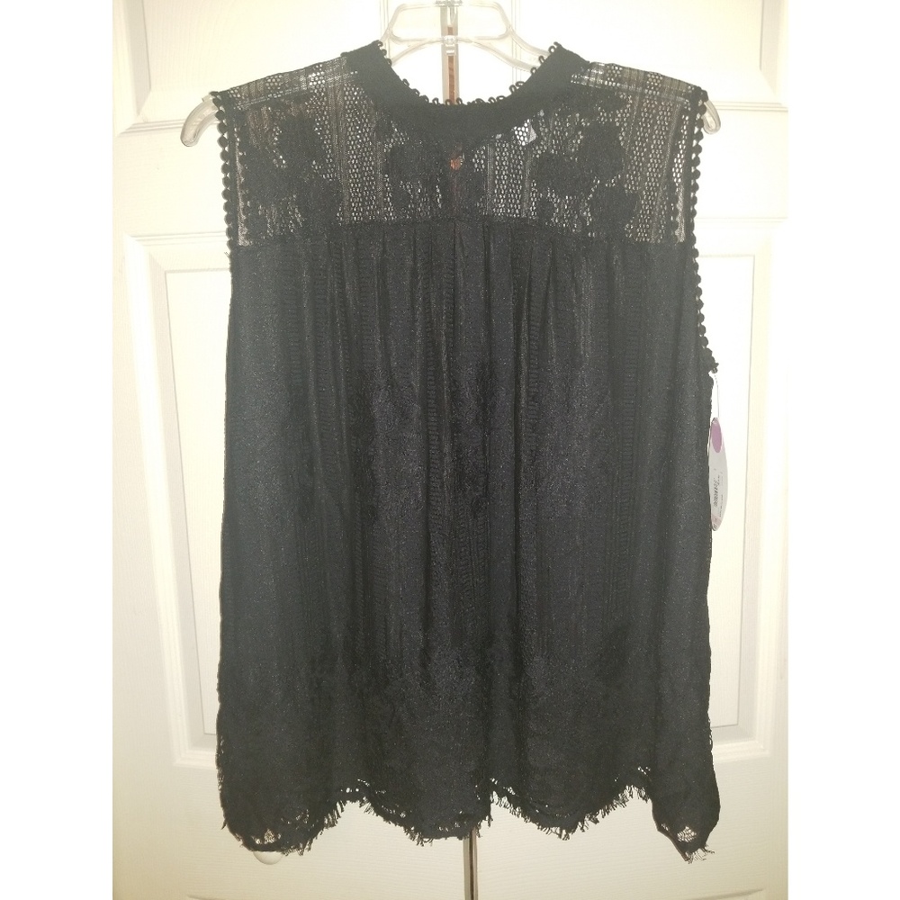 NWT Ashley Nell Tipton 2x black lace sleeveless